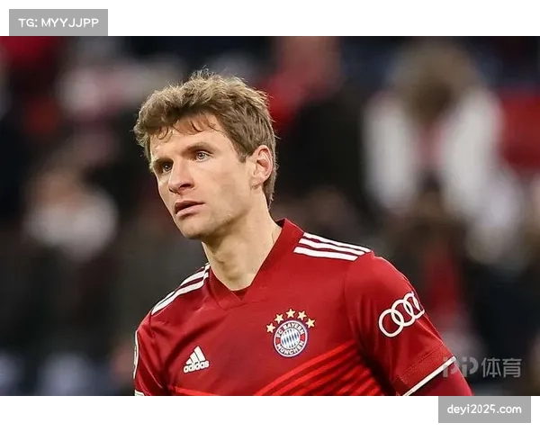 告别时刻？拜仁赛后，托马斯·穆勒绕场向球迷致意引猜测
